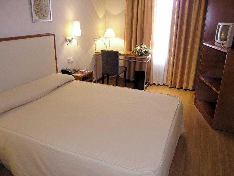 Th Boadilla Hotel Боадиля дел Монте Стая снимка
