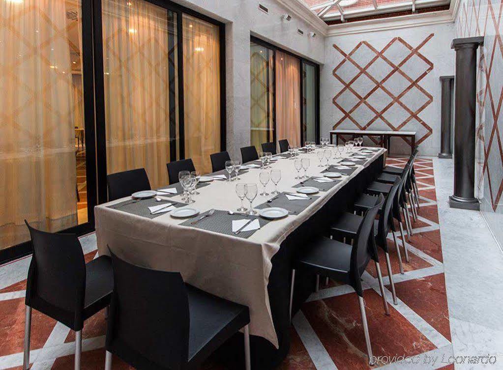Th Boadilla Hotel Боадиля дел Монте Ресторант снимка